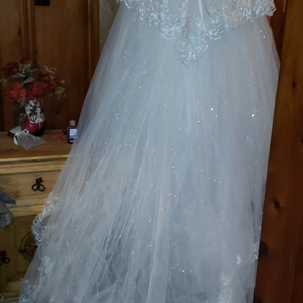 Wedding dress